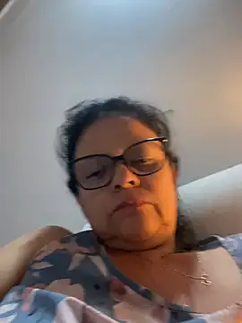 Snapshot of Sharongirl07 chatting on 07-05-26, 04:19 Sharongirl07 online show from 07-05-26, 04:19