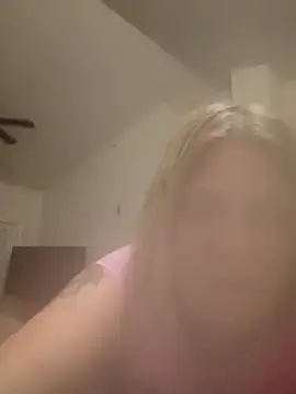 Playmate86 online show from 04-18-26, 06:28