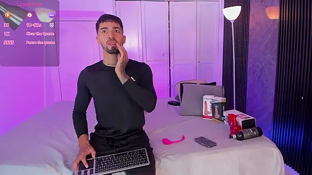 Duriel  online show from 12-17-25, 09:32