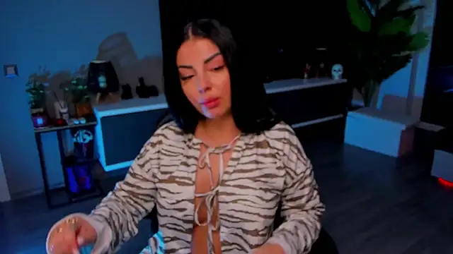 Snapshot of anemarieejolie chatting on 05-17-26, 06:37 anemarieejolie online show from 05-17-26, 06:37