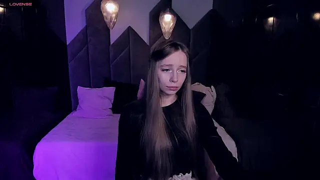 Snapshot of OliviaGentle chatting on 12-10-24, 04:56 OliviaGentle online show from 12-10-24, 04:56