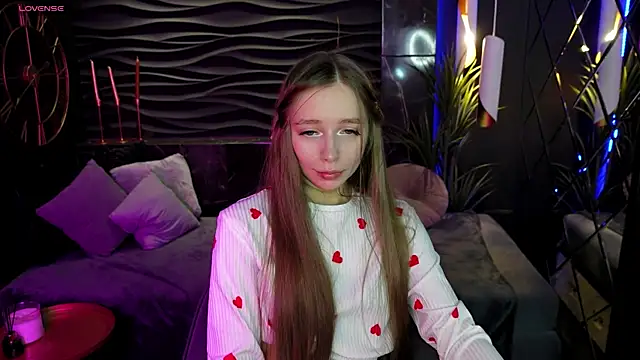 Snapshot of OliviaGentle chatting on 12-12-24, 04:15 OliviaGentle online show from 12-12-24, 04:15