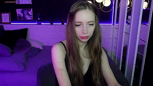 Snapshot of OliviaGentle chatting on 12-30-24, 10:01 OliviaGentle online show from 12-30-24, 10:01