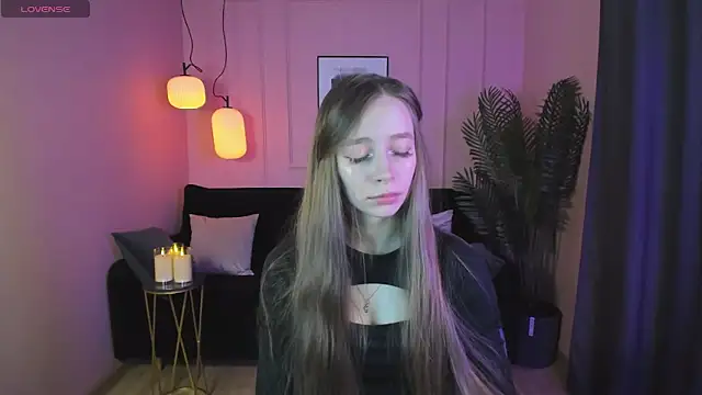 Snapshot of OliviaGentle chatting on 01-02-25, 04:02 OliviaGentle online show from 01-02-25, 04:02