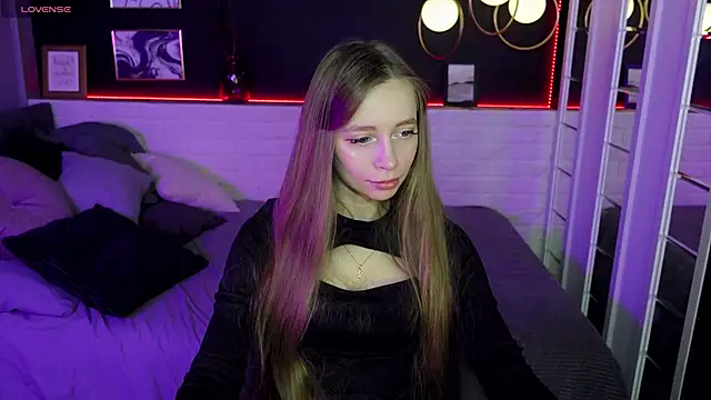 Snapshot of OliviaGentle chatting on 01-05-25, 12:31 OliviaGentle online show from 01-05-25, 12:31