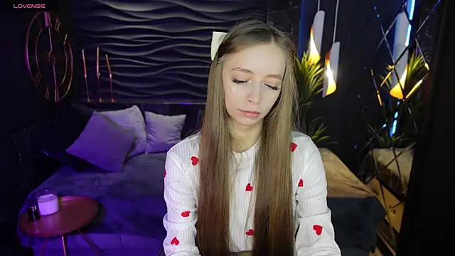 Snapshot of OliviaGentle chatting on 01-18-25, 09:55 OliviaGentle online show from 01-18-25, 09:55