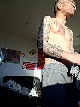 mileflav0r online show from 03-20-26, 07:13