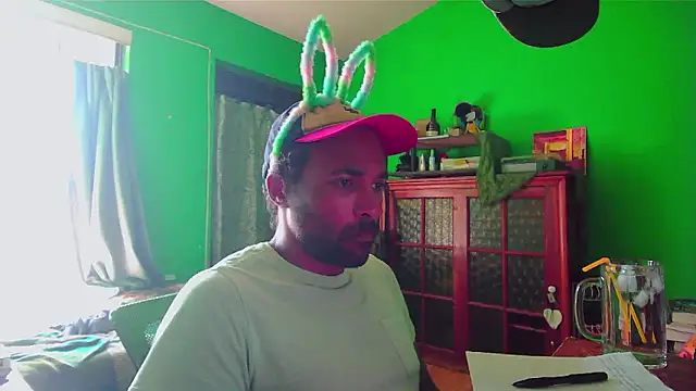        the online show from 03-09-26, 06:01