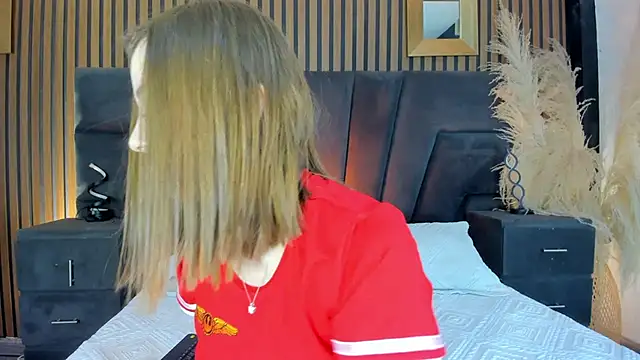 NaxaAndLexi  online show from 04-01-26, 03:09