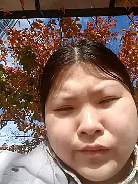 hello098712 online show from 11-11-25, 04:23