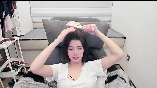 bbtt544 online show from 12-15-25, 01:48