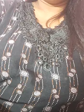 Hot-Anuska online show from 04-11-26, 04:22