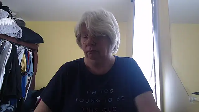 canadiancougar1965 online show from 03-17-26, 05:49