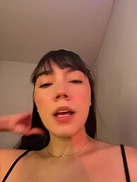 Snapshot of SOY_LUPE chatting on 10-08-25, 09:56 SOY LUPE online show from 10-08-25, 09:56