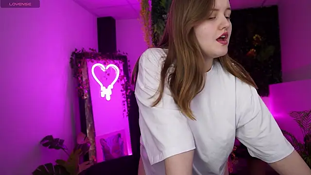 Snapshot of KellyPoter chatting on 04-09-26, 11:59 KellyPoter online show from 04-09-26, 11:59