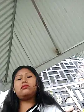 Snapshot of Karol-kamila19 chatting on 12-05-24, 12:33 Karol-kamila19 online show from 12-05-24, 12:33