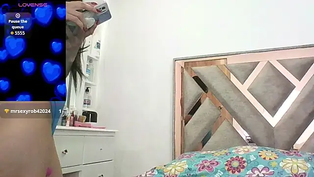 CorinaSmith28 online show from 03-10-26, 09:31