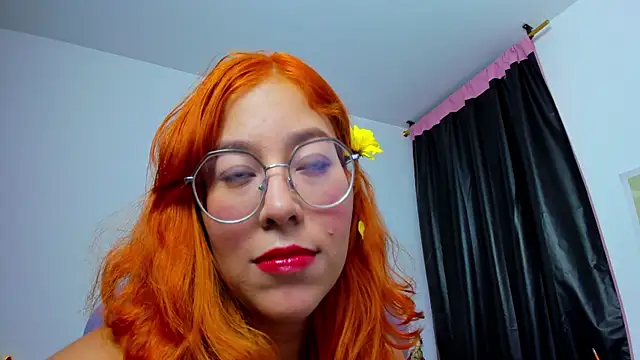 Snapshot of _Moon_Johnson chatting on 02-05-26, 01:21 Moon Johnson online show from 02-05-26, 01:21