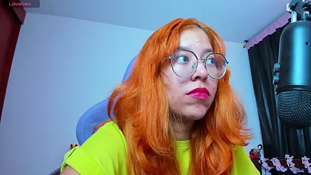 Snapshot of _Moon_Johnson chatting on 02-22-26, 12:45 Moon Johnson online show from 02-22-26, 12:45