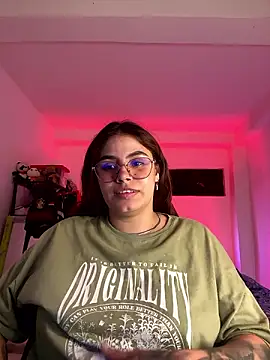 Snapshot of Yuli_zuha chatting on 12-05-24, 05:26 Yuli zuha online show from 12-05-24, 05:26