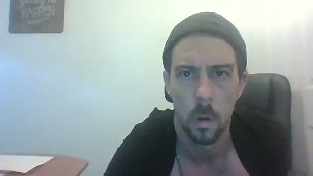 CrookedMisterniceguy online show from 05-20-26, 04:35