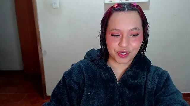 annie3 online show from 01-20-25, 02:01