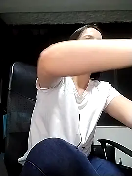 Lucianaferro  online show from 09-26-25, 06:39