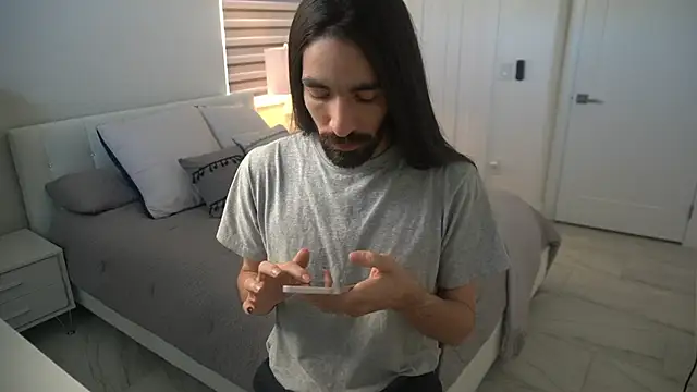 Your Ice cream online show from 02-23-25, 02:04