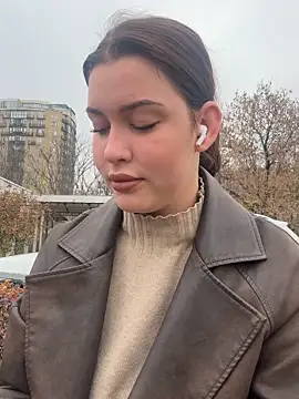 KikiWatson online show from 11-15-25, 07:05