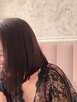 KikiWatson online show from 12-17-25, 07:58