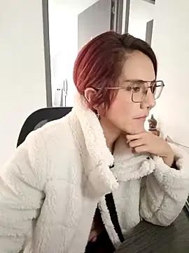 your red rose  online show from 01-14-25, 07:43