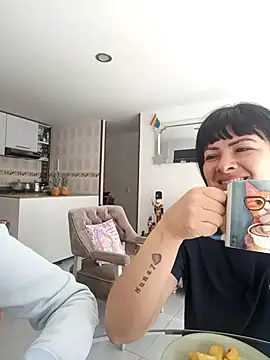 your red rose  online show from 01-25-25, 03:09