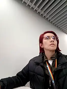 your red rose  online show from 03-06-25, 09:09