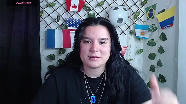 Snapshot of Nika_1_ chatting on 06-14-26, 04:14 Nika 1 online show from 06-14-26, 04:14
