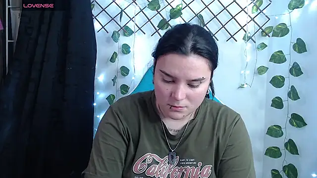 Snapshot of Nika_1_ chatting on 06-30-26, 12:44 Nika 1 online show from 06-30-26, 12:44