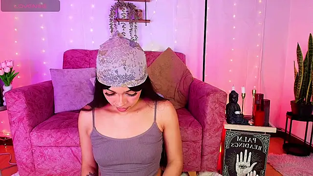 Sara Jhonson online show from 07-06-26, 01:46