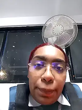 Cinnamon-Skin online show from 12-30-24, 06:20