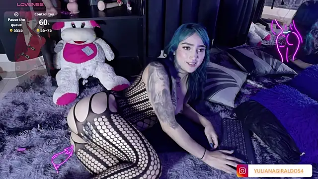 yulianademond66 online show from 03-28-26, 03:50