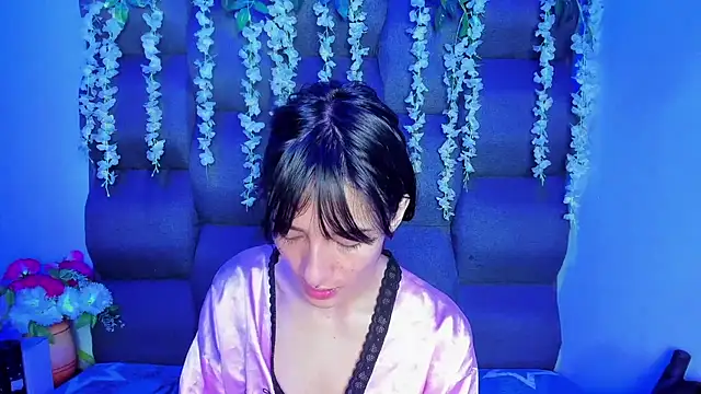 Snapshot of Danny_Face chatting on 06-25-26, 02:21 Danny Face online show from 06-25-26, 02:21