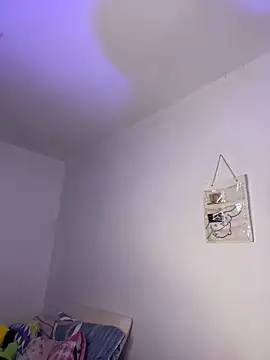 Snapshot of MadelineBenet chatting on 02-11-26, 04:06 MadelineBenet online show from 02-11-26, 04:06