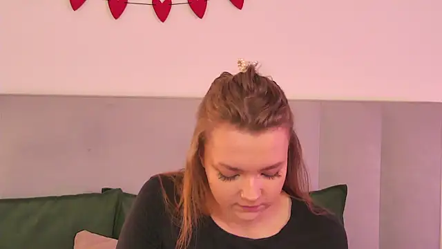 Snapshot of JennyPortman chatting on 04-06-26, 04:46 JennyPortman online show from 04-06-26, 04:46