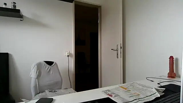 alpha-hunk online show from 05-07-26, 09:58