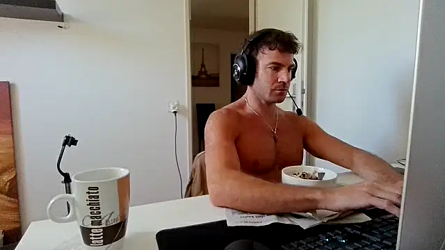 Snapshot of alpha-hunk chatting on 06-18-26, 08:58 alpha-hunk online show from 06-18-26, 08:58