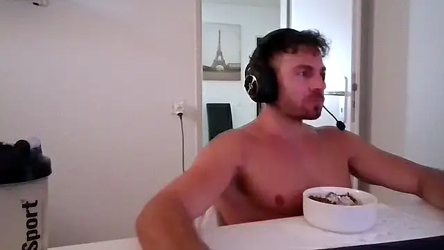 Snapshot of alpha-hunk chatting on 07-06-26, 10:23 alpha-hunk online show from 07-06-26, 10:23