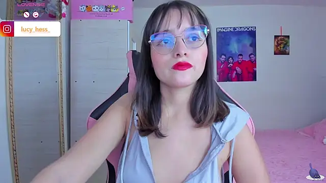 Lucyy-hess online show from 04-16-26, 09:39