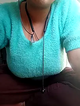 Snapshot of ruhi2003 chatting on 01-24-25, 10:11 ruhi2003 online show from 01-24-25, 10:11