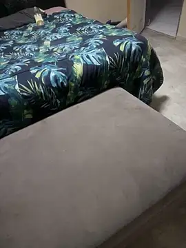 Snapshot of vickdiamondick chatting on 12-21-25, 01:46 vickdiamondick online show from 12-21-25, 01:46