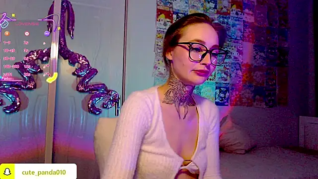 Snapshot of Milky_way_UwU chatting on 02-28-26, 05:47 Milky way UwU online show from 02-28-26, 05:47