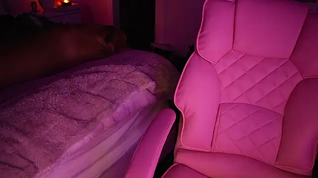 Snapshot of notoriousnatureXO chatting on 03-10-26, 11:48 notoriousnatureXO online show from 03-10-26, 11:48