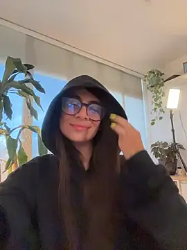 MariaIsabella8 online show from 04-16-26, 09:39